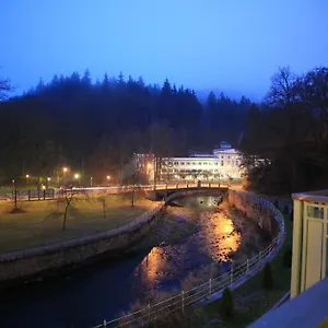 Slunecni Lazne 3* Karlsbad